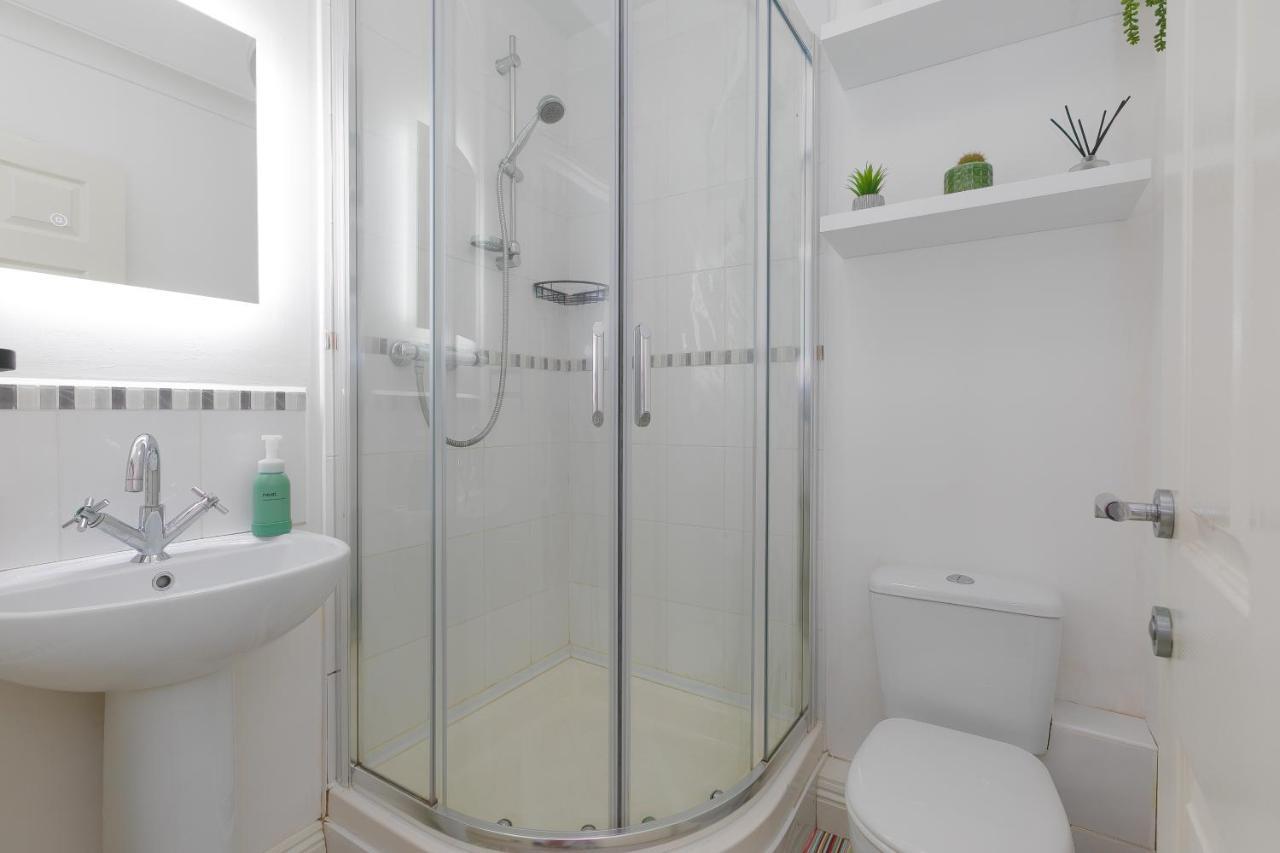 St Ives Seabreeze 3 - Seaview & Parking 아파트 외부 사진