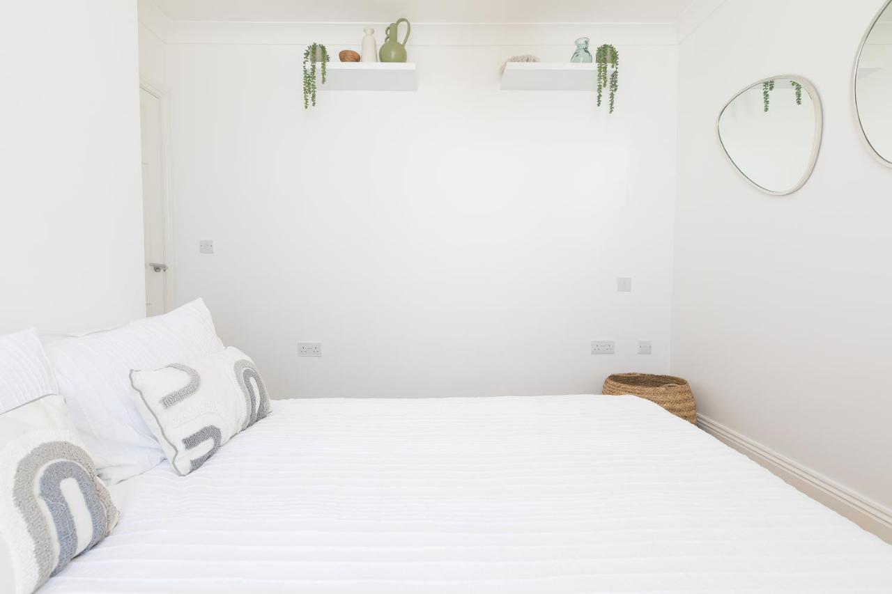 St Ives Seabreeze 3 - Seaview & Parking 아파트 외부 사진