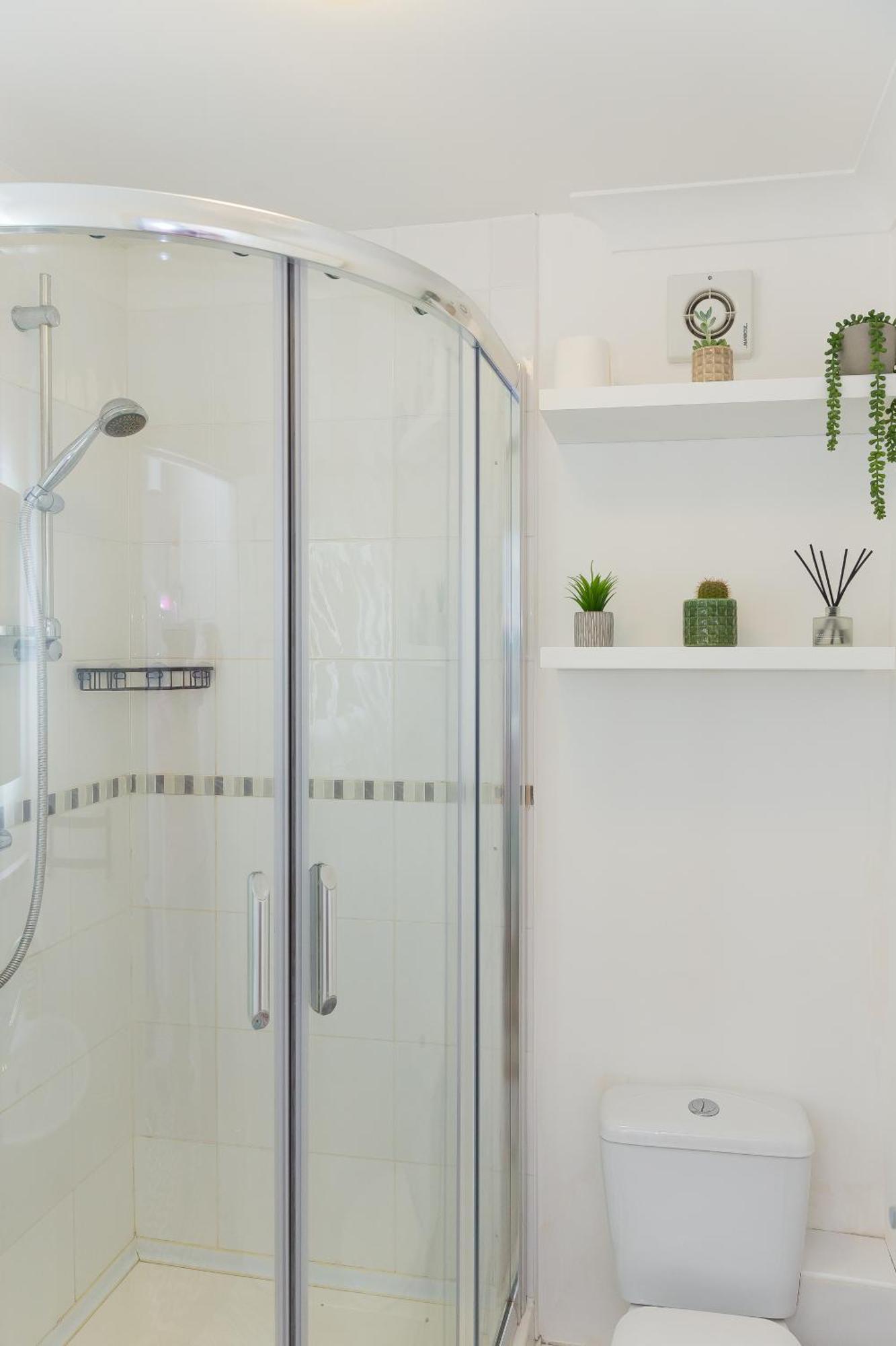 St Ives Seabreeze 3 - Seaview & Parking 아파트 외부 사진